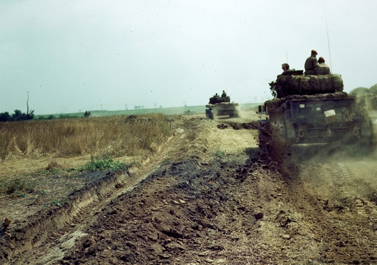 Relive the two major tank battles in Normandy!