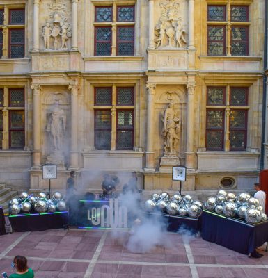 An effervescent city