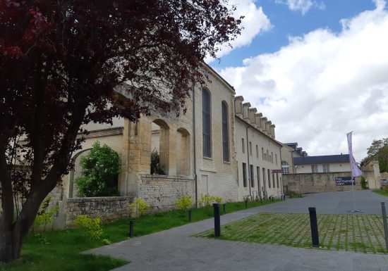 303603-FRAC_-_Fonds_regional_d_art_contemporain__vue_exterieure-Julie_URVOY___Ville_de_Caen