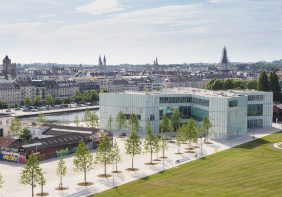 46648-Caen–Presqu-ile-et-ville-vue-du-Dome-Caen-la-mer-Tourisme—Pauline—Mehdi—Photographie