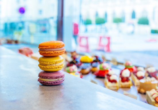 54384-Alban-Guilmet-patissier-chocolatier-Caen-la-mer-Tourisme—Les-Conteurs–Droits-reserves-OTC–1200px