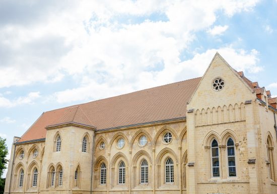 54507-Palais_ducal-Caen_la_mer_Tourisme___Les_Conteurs_(Droits_reserves_Office_de_Tourisme___des_Congres) (Copier)