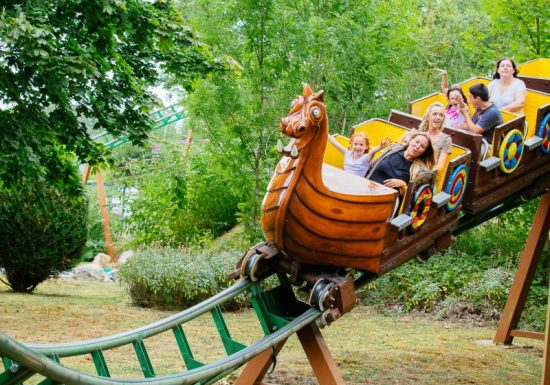 54961-Festyland-Caen_la_mer_Tourisme___Les_Conteurs_(Droits_reserves_Office_de_Tourisme___des_Congres)