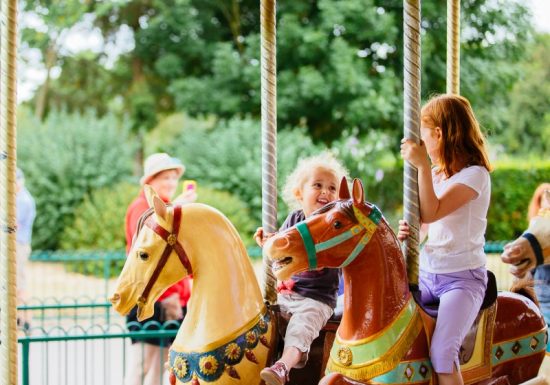 54968-Festyland-Caen_la_mer_Tourisme___Les_Conteurs_(Droits_reserves_Office_de_Tourisme___des_Congres)