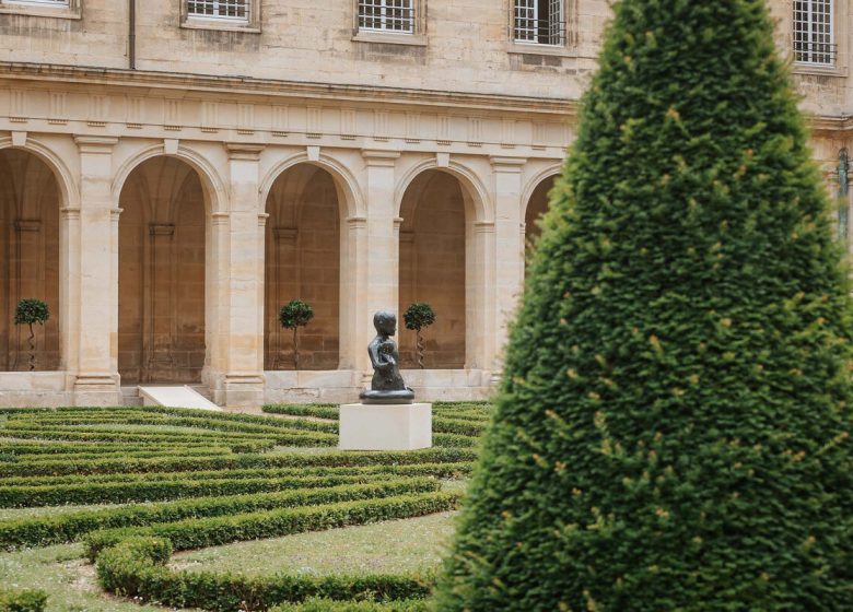 601384–Musee_des_Beaux-Arts_de_Caen_-_Cecile_Schuhmann-1200px