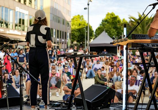 63CF5B08-096F-49E5-8529-2554A23A323A