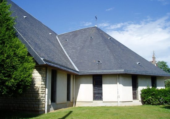 69688-Ouistreham__chapelle_Sainte-Therese–1200px