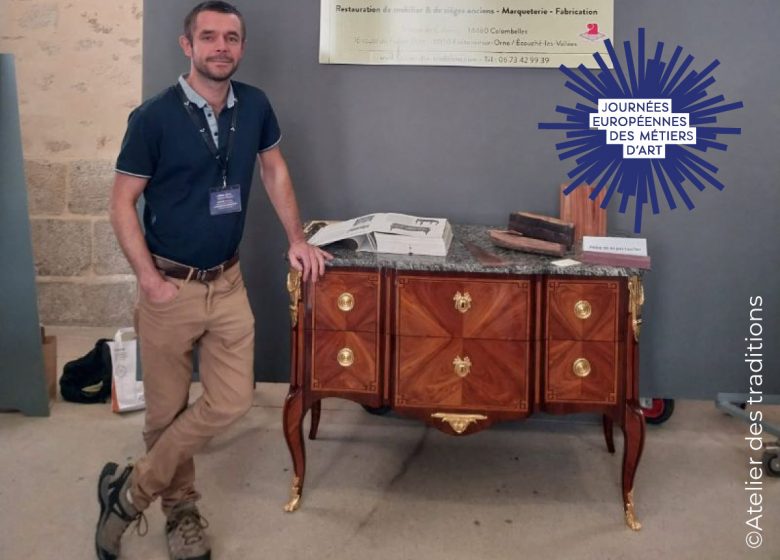 Artisans d’art en collaboration avec un antiquaire