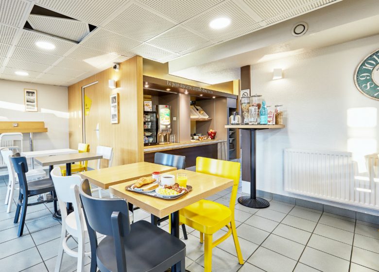 B-B-Caen-Sud-salle-petit-dejeuner-4-2