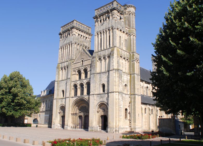 Eglise abbatiale de la Trinité, abbaye aux Dames à Caen dans le Calvados en Normandie