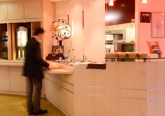 hotel-ibis-caen-porte-d-angleterre-reception