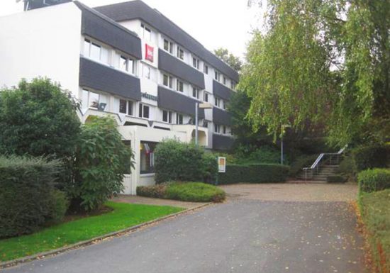 hotel-ibis-caen-porte-d-angleterre-exterieur