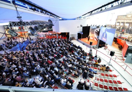 Memorial de Caen – plaidoieries © Le Mémorial de Caen – D. Commenchal