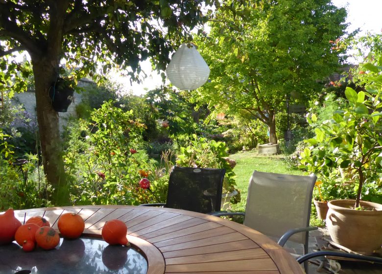 Jardin du Relais Saint Gilles Chambre d'hôtes à Caen en Normandie