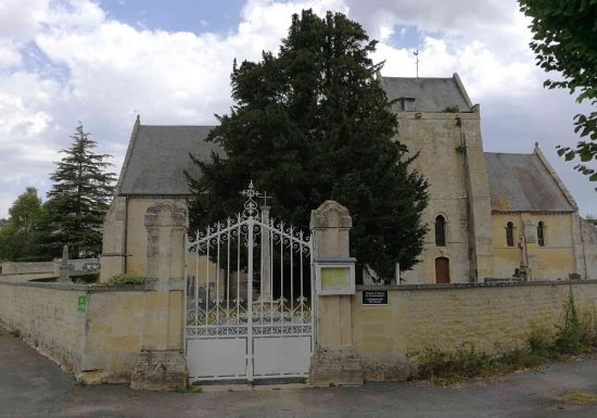 Portail d’ntrée de l’église de Brouay