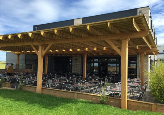 Terrasse exterieure ©Restaurant Le tablier