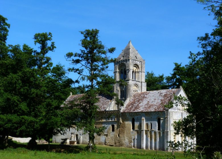 Vieille-Eglise-de-Thaon—Yves-Leullier–juillet-2018