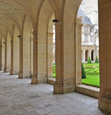Visite libre du cloître et des expositions | Journées du Patrimoine