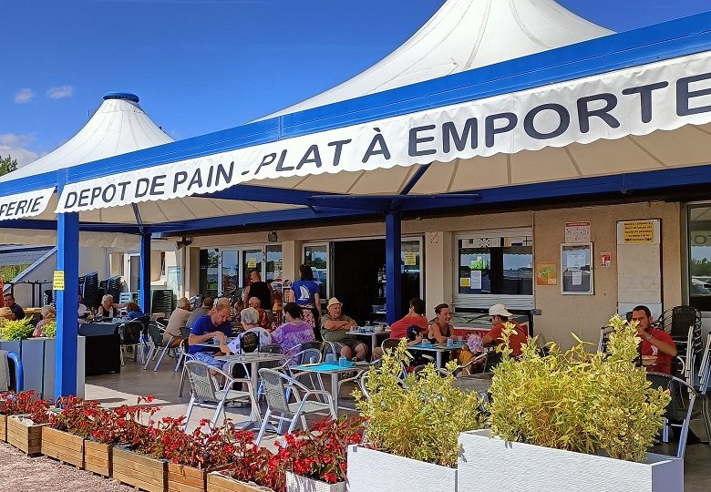 camping-les-salines-bar-2