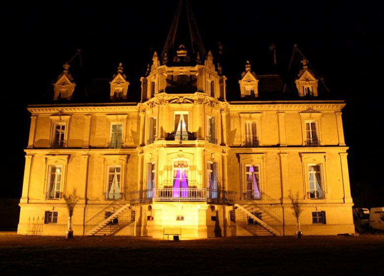 Château de Rots vu de nuit