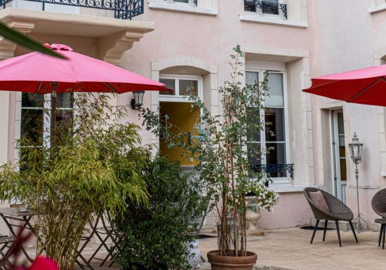 clos-saint-martin-entree