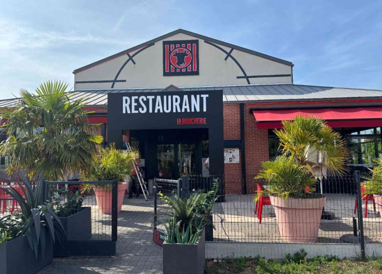 facade restaurant