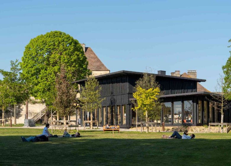 le Pavillon d’accueil du château de Caen