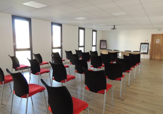 salle de réunion en théâtre