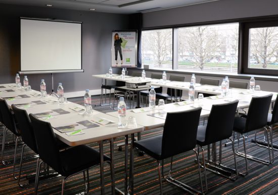 Hôtel Ibis Styles Caen – Salle de séminaire