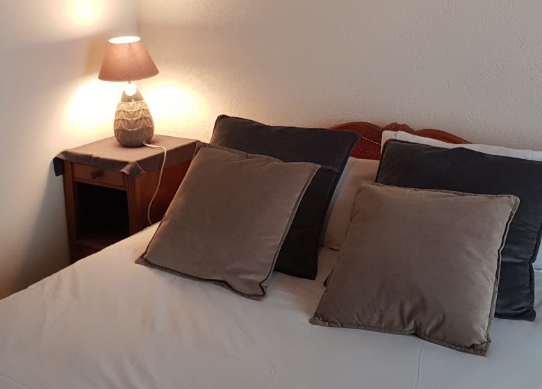 studio-saint-etienne-lit