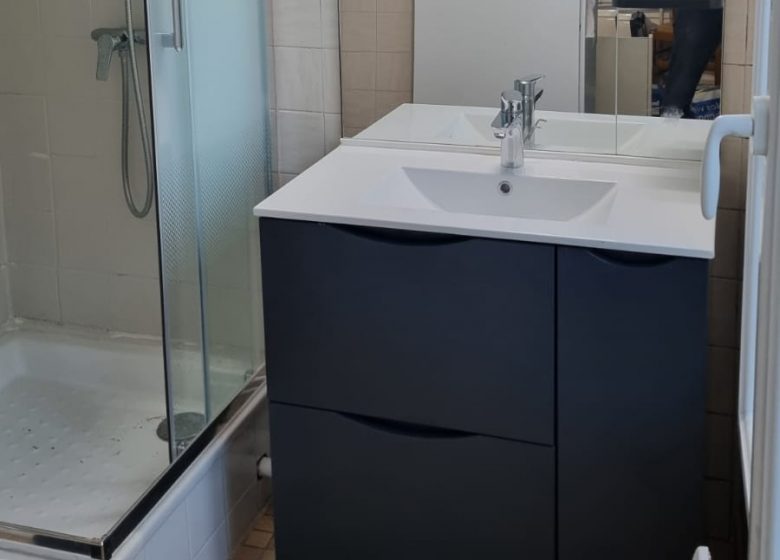 studio-saint-etienne-salle-d-eau