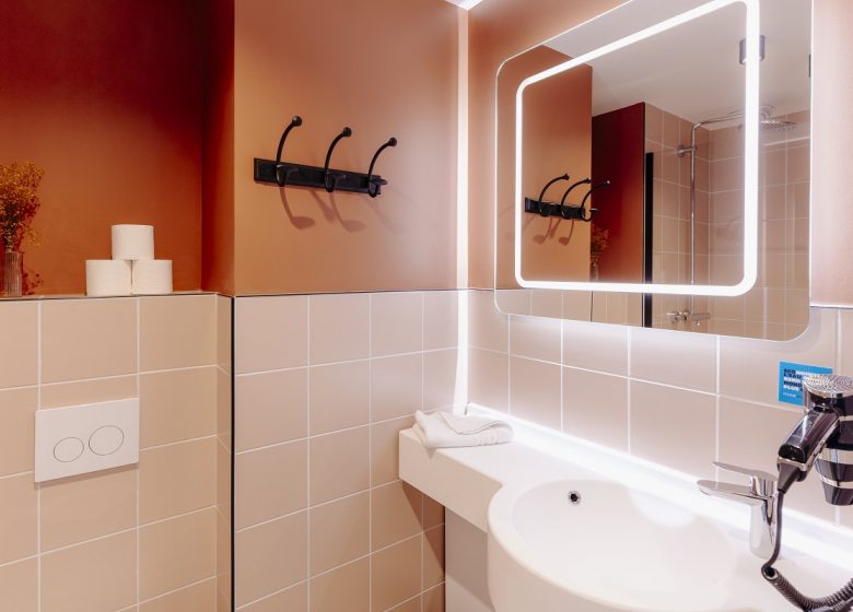 the-people-chambre-salle-d-eau